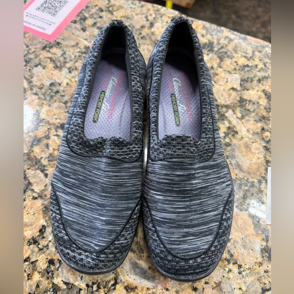 Skechers Cleo Air-Cooled Memory Foam Slip On Flats Size 6.5